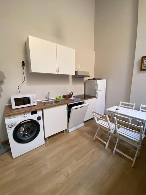 Studio In Barrio Salamanca Madrid Esterno foto