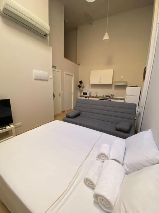 Studio In Barrio Salamanca Madrid Esterno foto